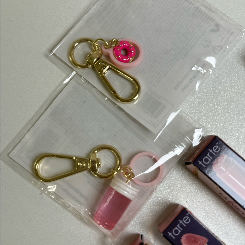Tarte Lip Gloss Set - Dunkin’ Donuts collab - Picture 2 of 3